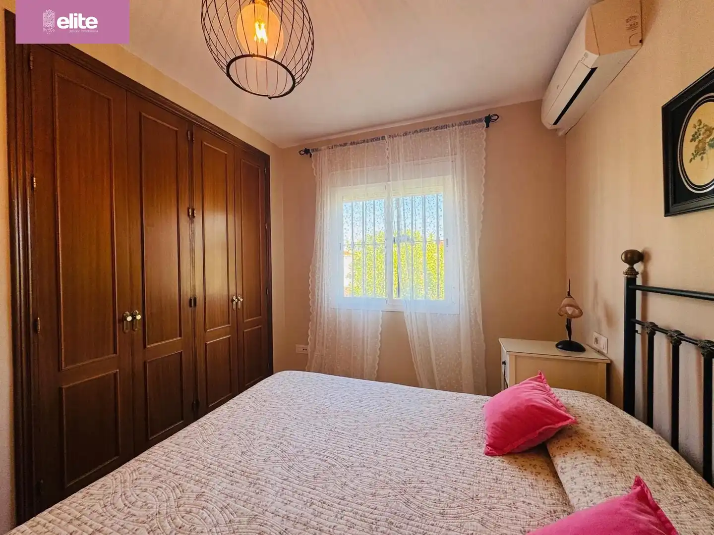 Detached homes for sale in El Rocío - La Milagrosa