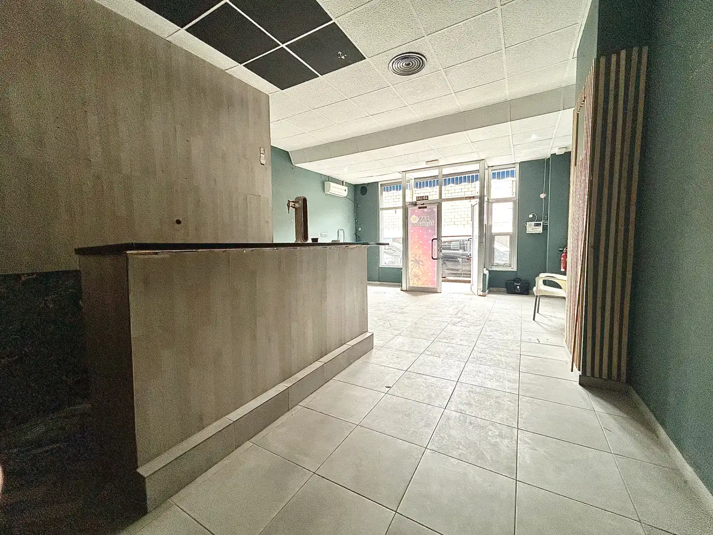 Local en venta en Valencia con Aire acondicionado