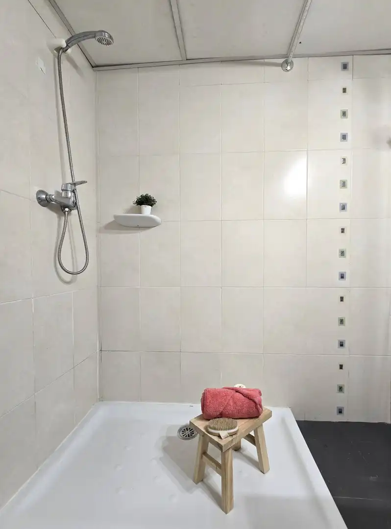 Bany de Pis en venda en Reus amb Aire condicionat, Calefacció i Terrassa