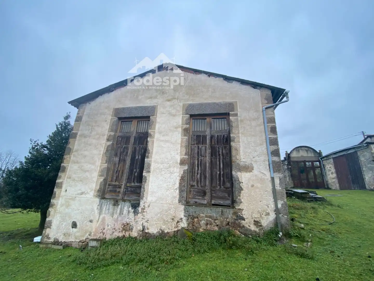 Exterior view of Buildings for sale in Pantón