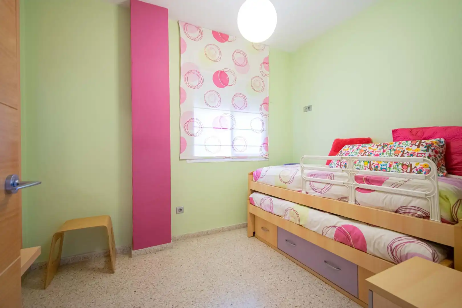 Bedroom of Flat for sale in Sevilla  with Air Conditioner, Heating and Community pool