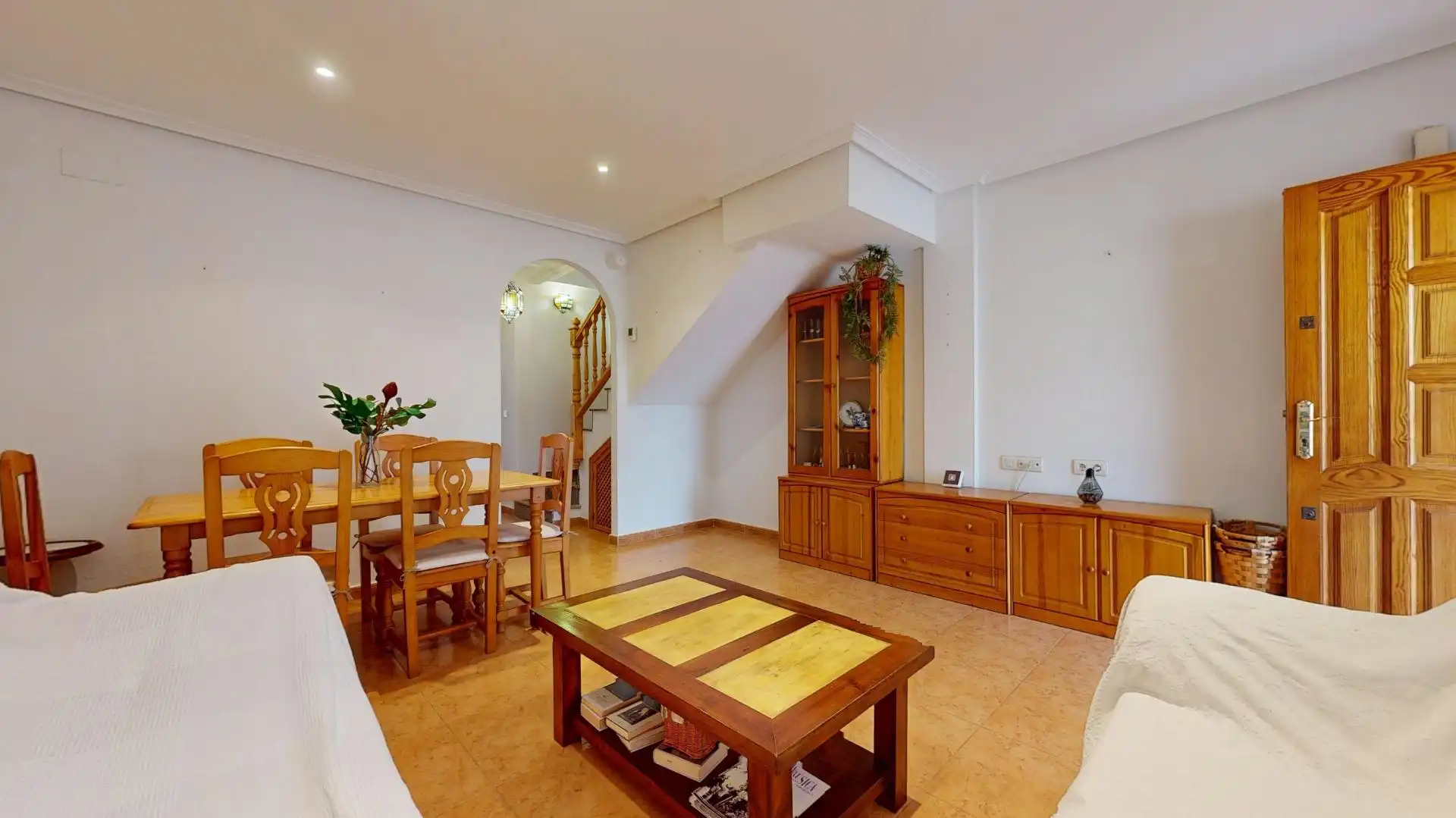 Terraced house with terrace for sale in Calle Calle Islas Malvinas, imagen 6