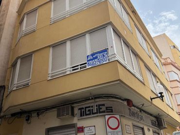 Wohnung mit Aufzug zum Verkauf in Carrer Sant Isidre 27
