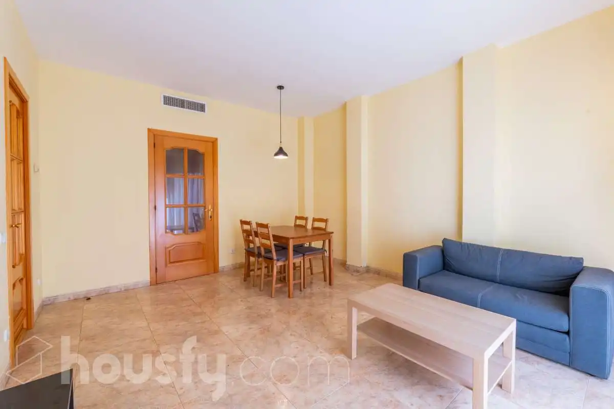 Wohnzimmer von Wohnung zum Verkauf in Vilanova i la Geltrú mit Klimaanlage, Heizung und Balkon