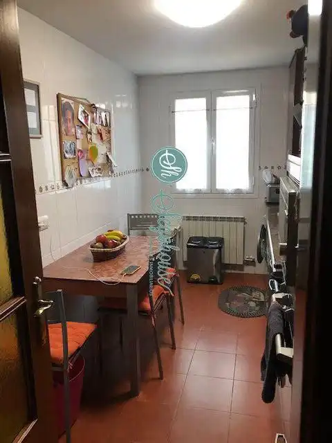 Kitchen of Flat for sale in Santa María la Real de Nieva  with Parquet flooring, Terrace and Storage room
