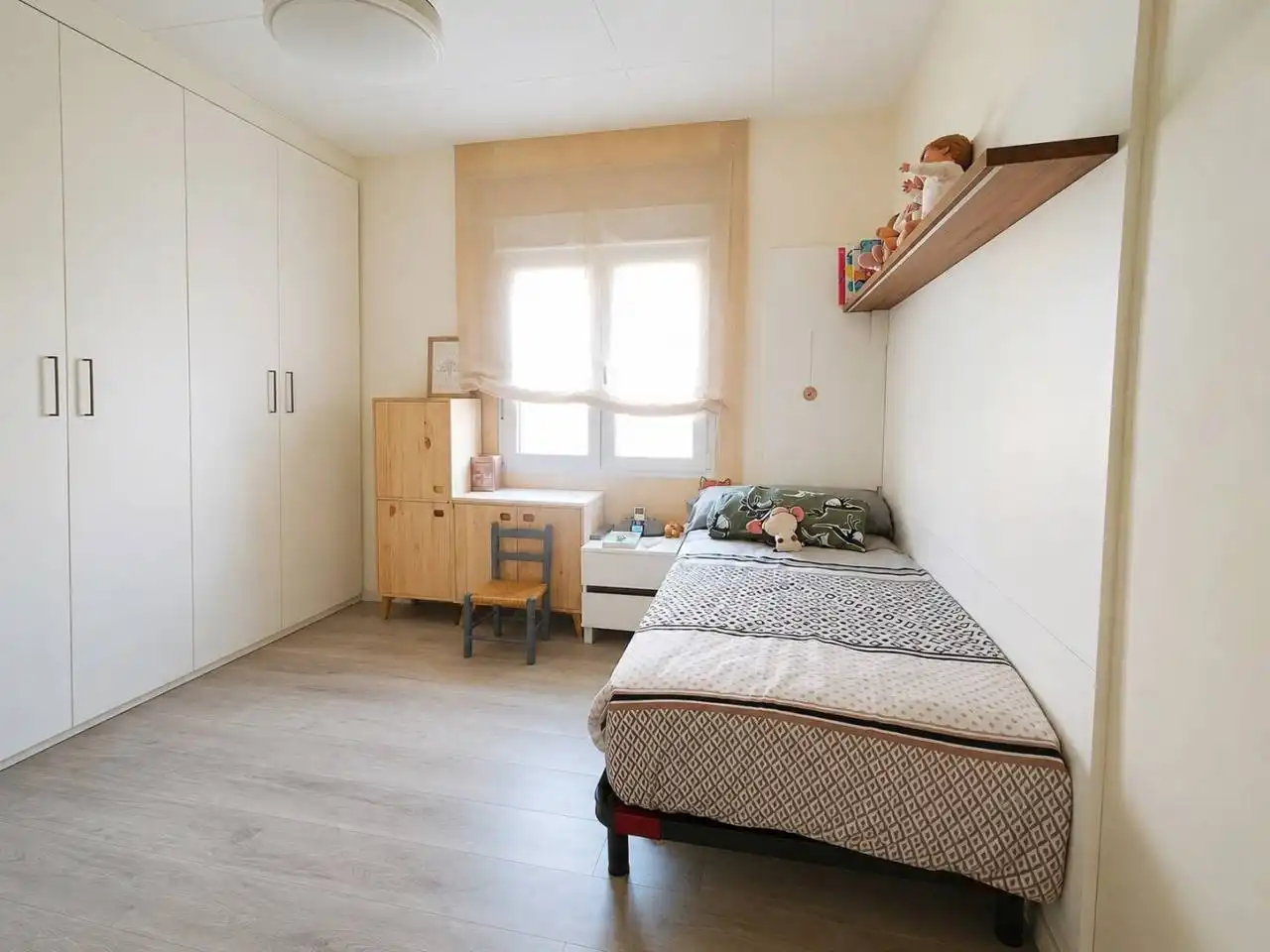 Habitación de Piso en venta en Terrassa con Aire acondicionado, Calefacción y Parquet