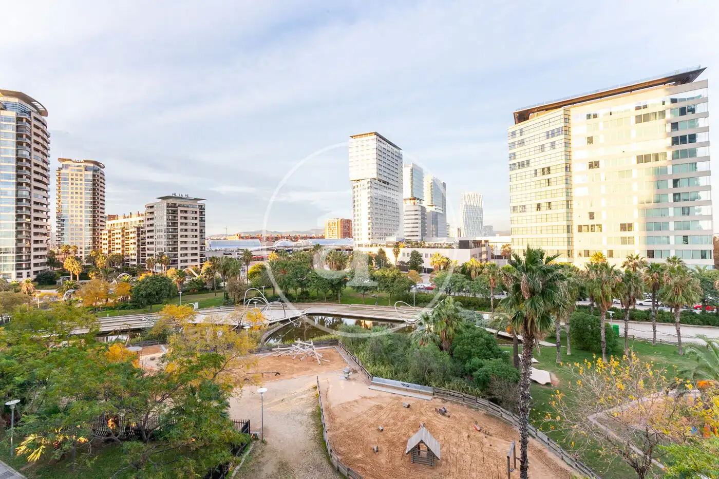Vista exterior de Piso en venta en Barcelona con Aire acondicionado, Calefacción y Terraza