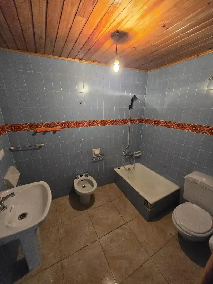 Bany de Casa adosada en venda en Burela amb Jardí privat, Parquet i Traster