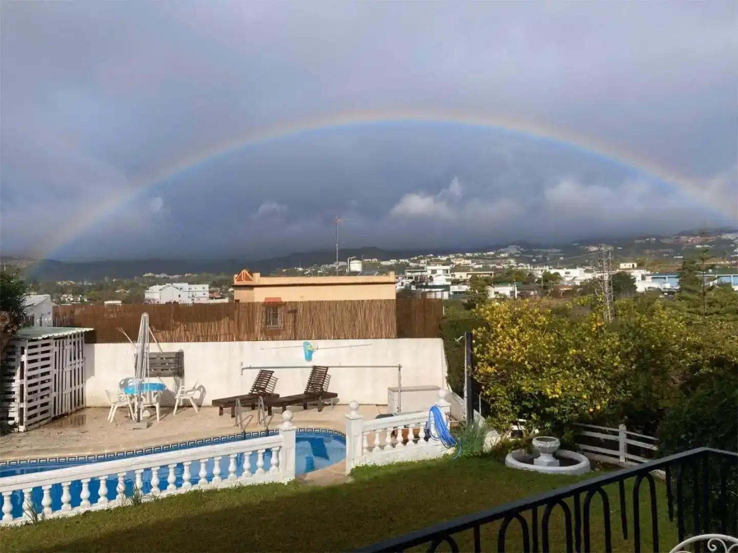 Jardí de Casa o xalet en venda en Marbella amb Aire condicionat, Piscina i Balcó