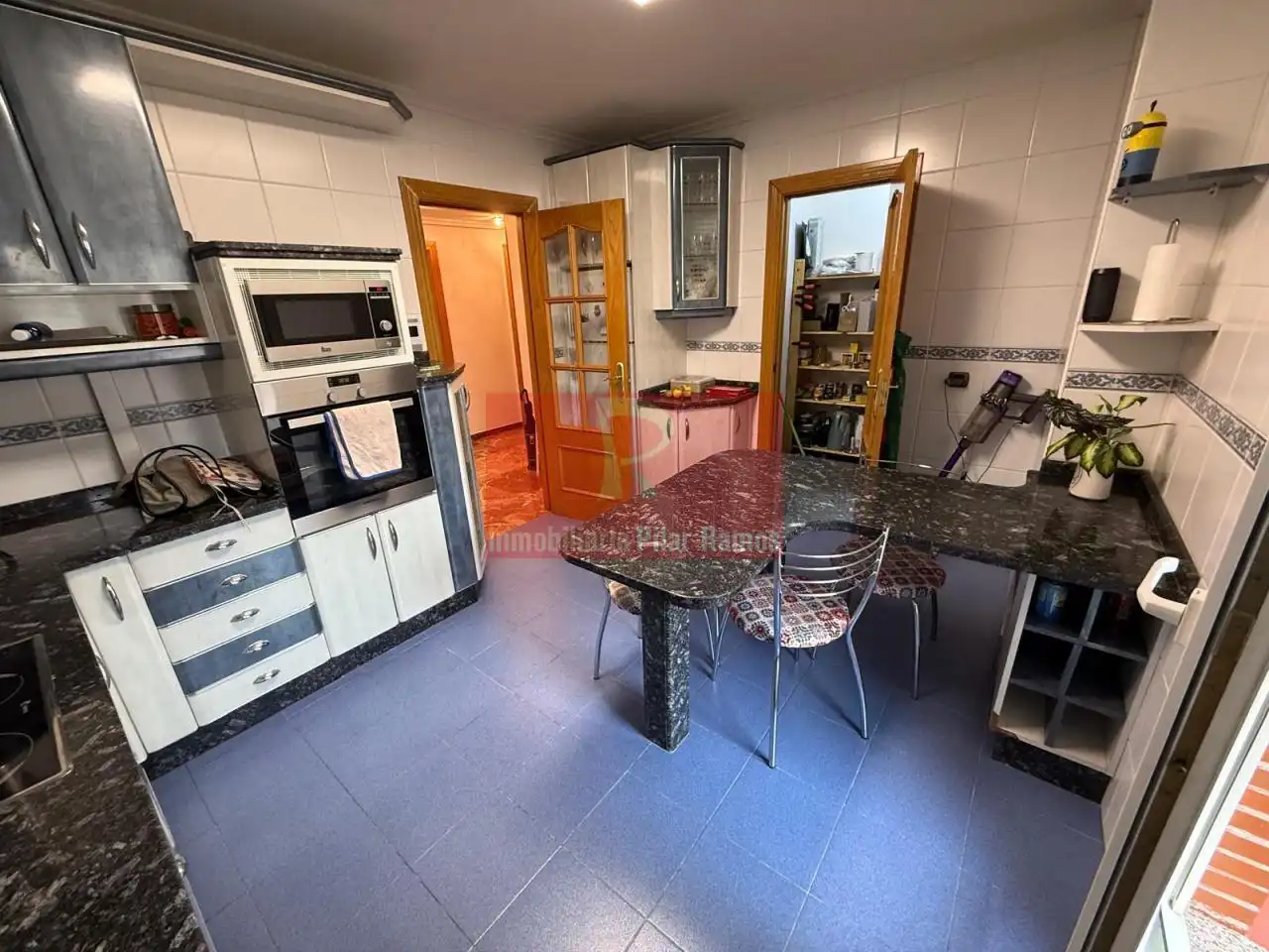 Cocina de Piso en venta en San Andrés del Rabanedo con Calefacción, Parquet y Terraza