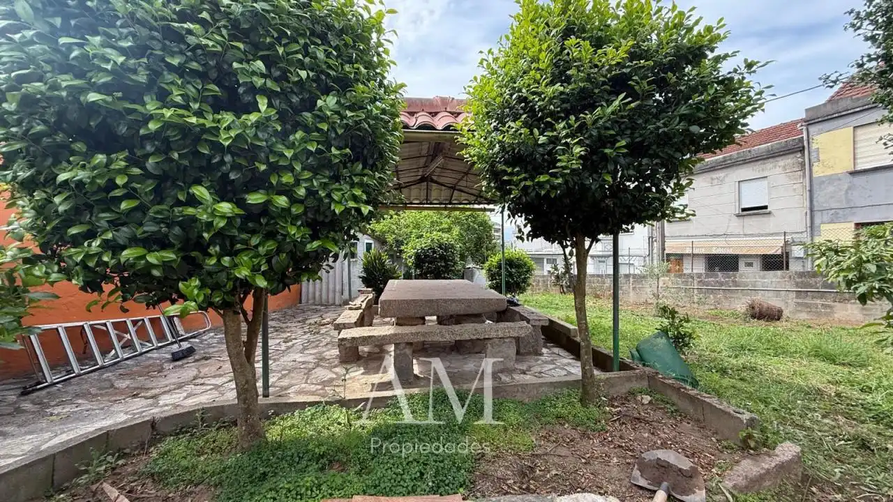 Terraza de Casa adosada en venta en Vigo  con Calefacción, Jardín privado y Trastero