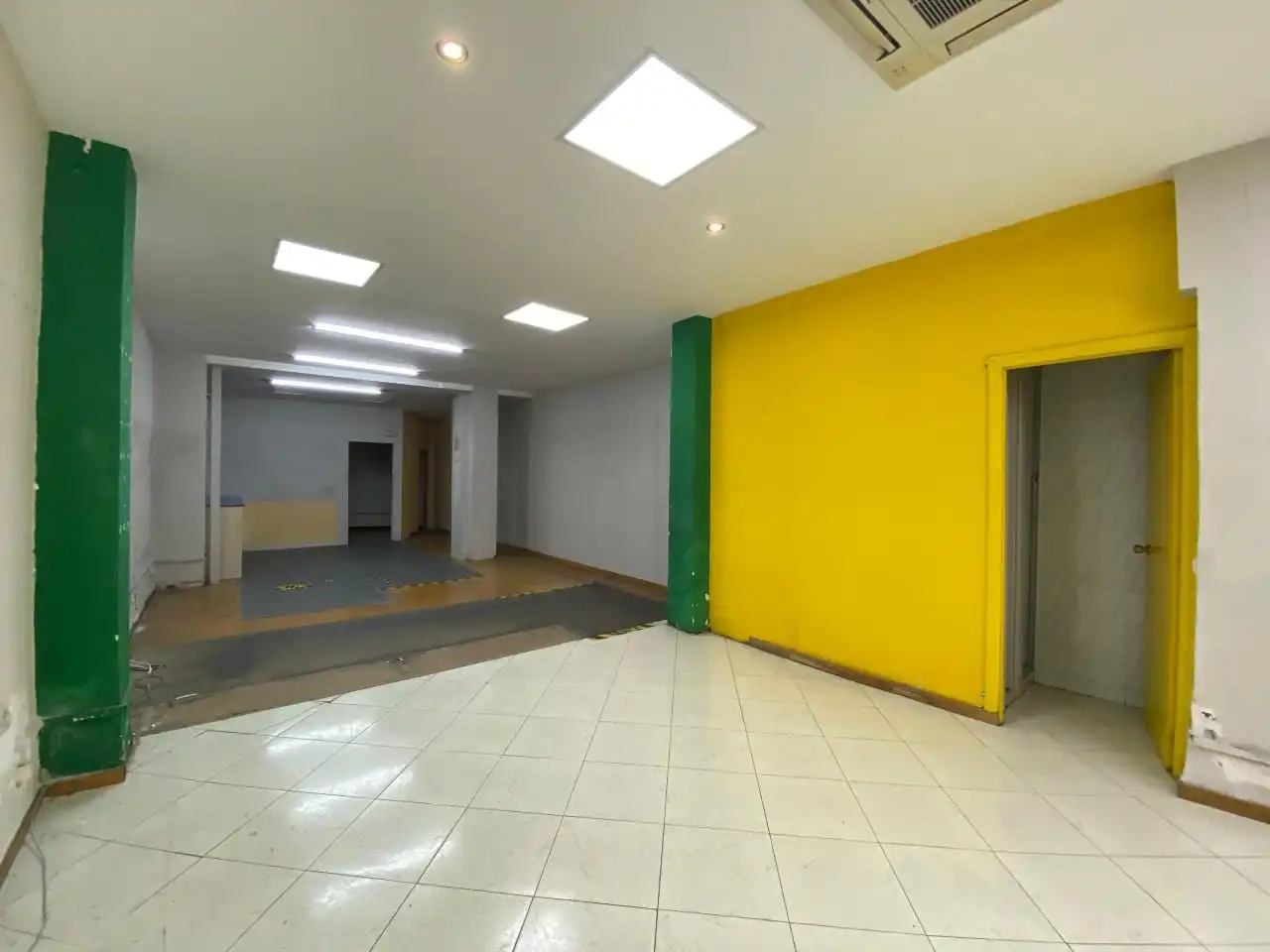 Local comercial en venda a Calle Juan Madrazo 9 24002 Leon, imagen 4