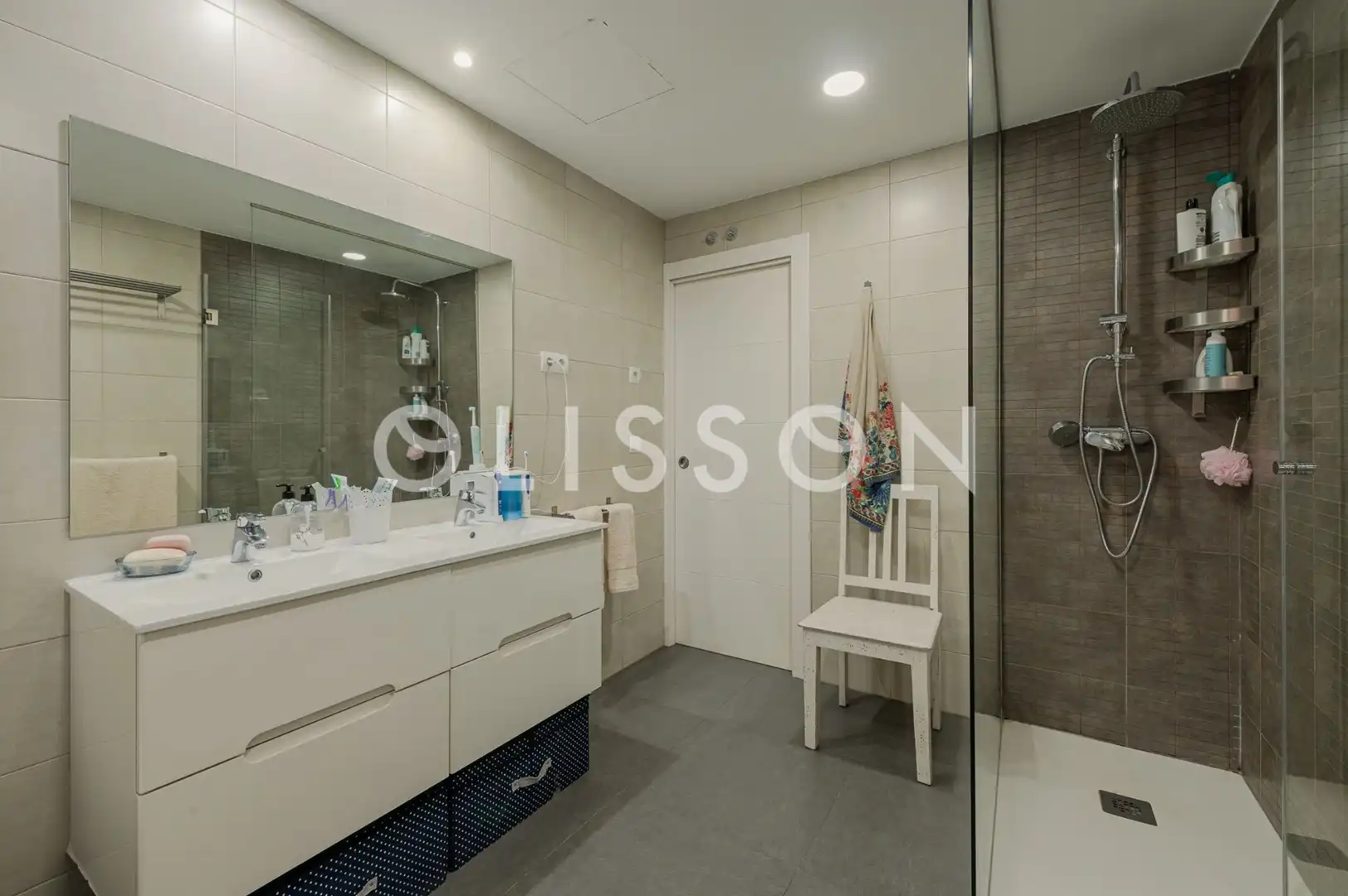 Bathroom of Flat for sale in Madrid  with Air Conditioner, Heating and Terrace