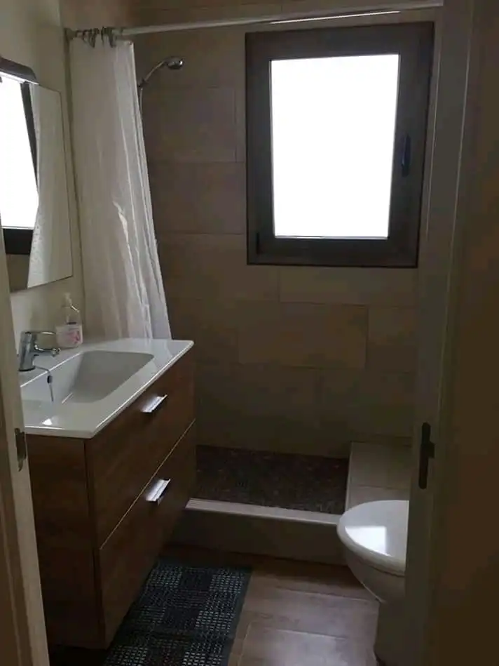 Badezimmer von Wohnung zur Miete in Vilanova i la Geltrú mit Heizung, Terrasse und Möbliert