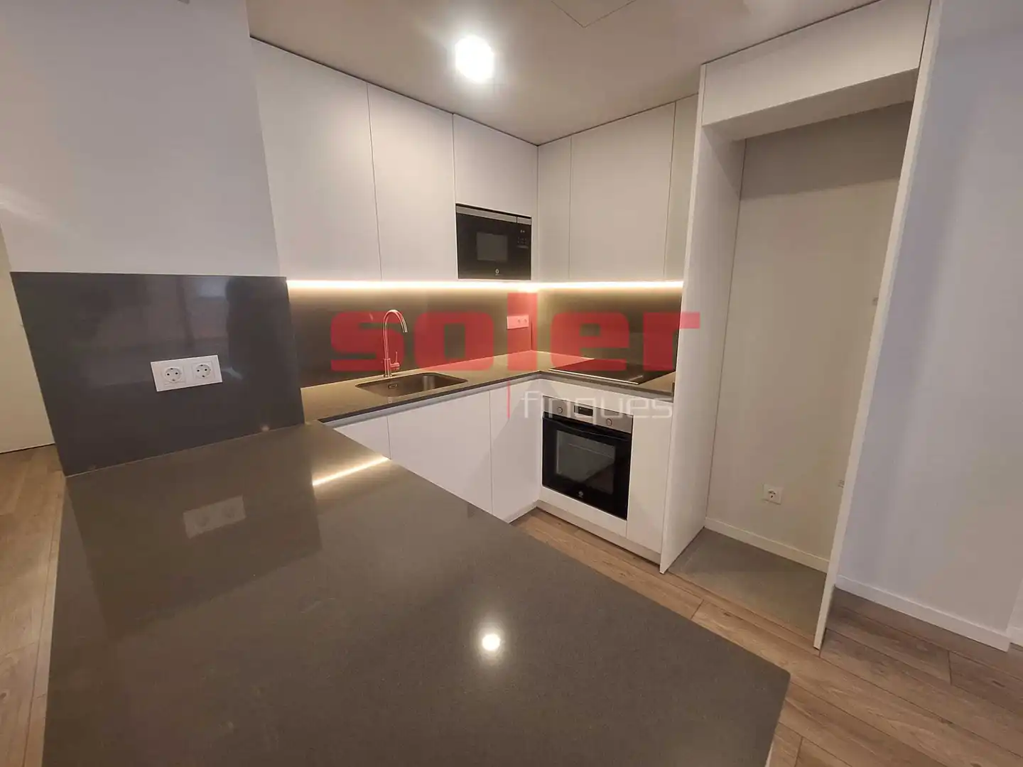 Küche von Wohnung zur Miete in Rubí mit Klimaanlage, Heizung und Terrasse