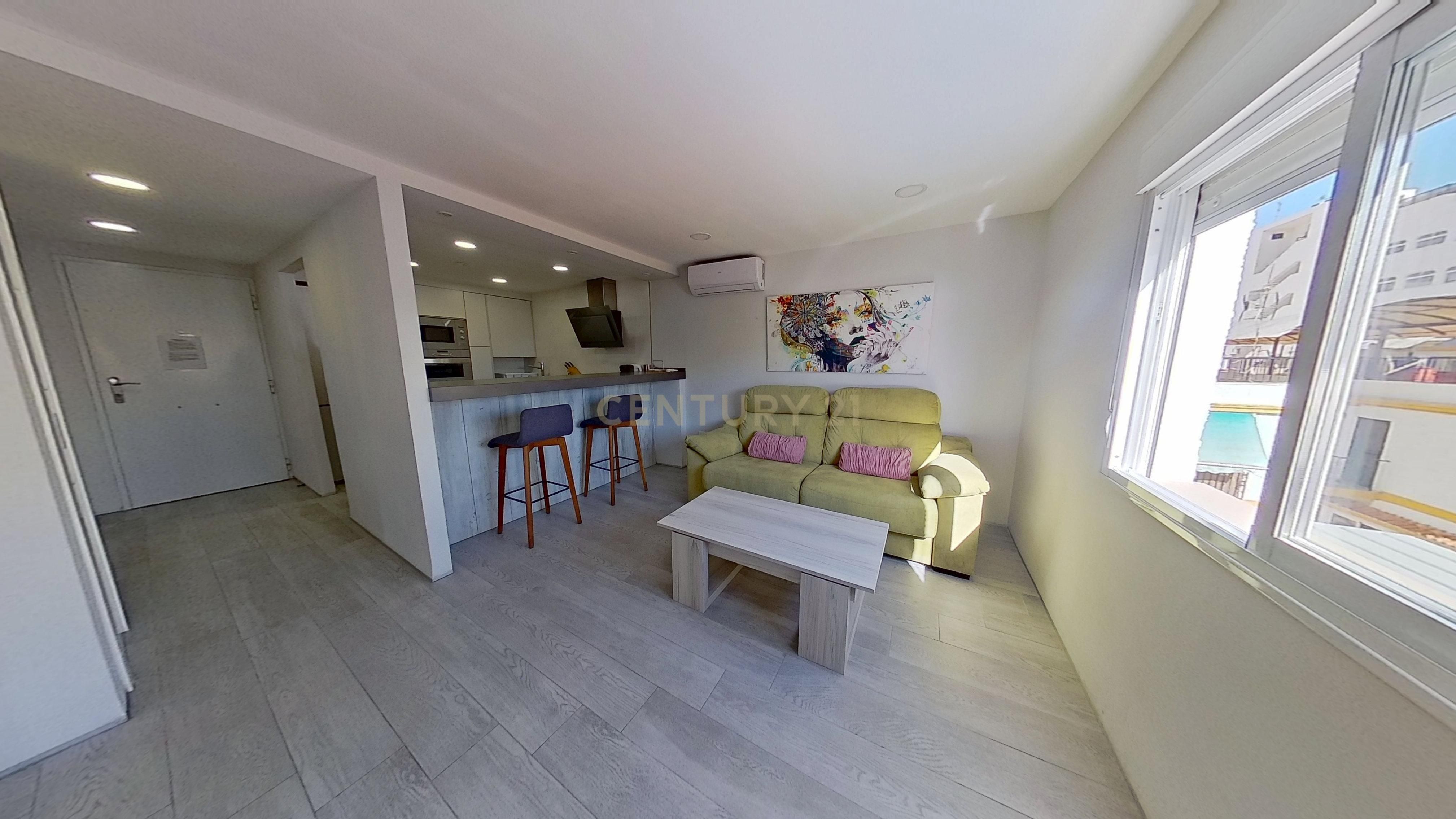 Living room of Apartment to rent in Torremolinos  with Air Conditioner, Storage room and Oven