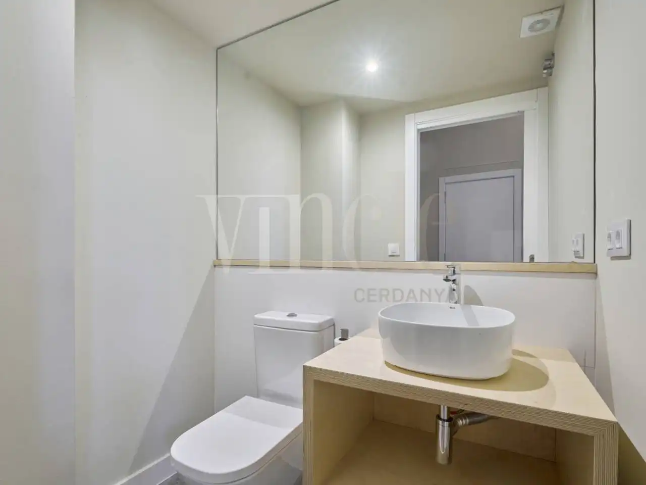 Bathroom of Apartments for sale in Puigcerdà  with Heating and Parquet flooring