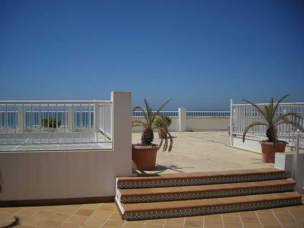 Terraza de Apartamento de alquiler en Conil de la Frontera con Aire acondicionado, Terraza y Amueblado