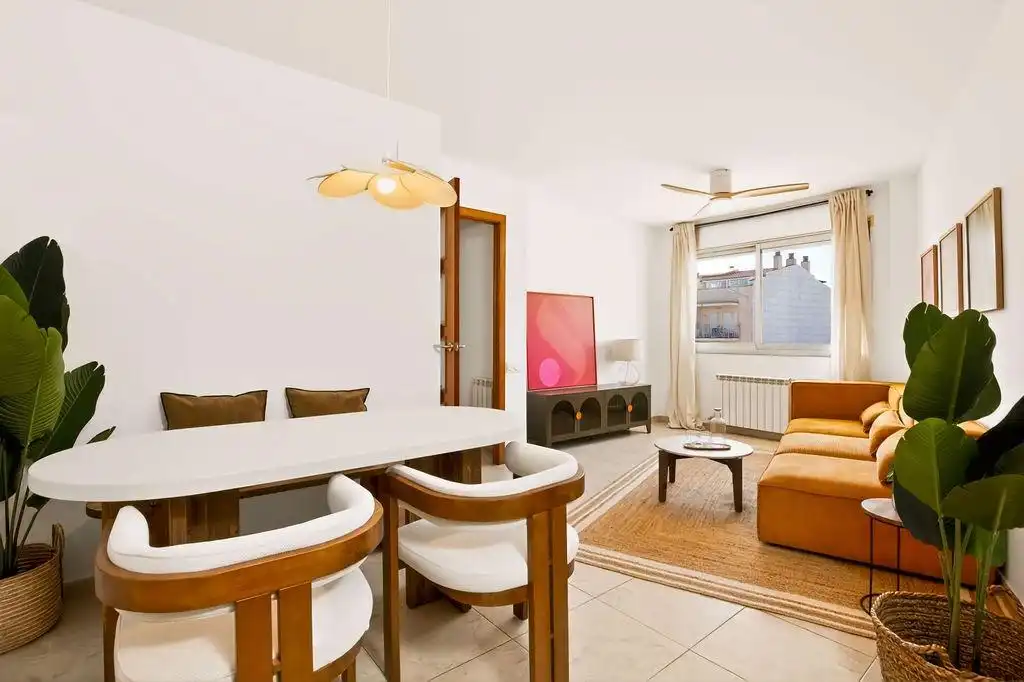 Duplex with lift for sale in Calle BALMES, DE 18