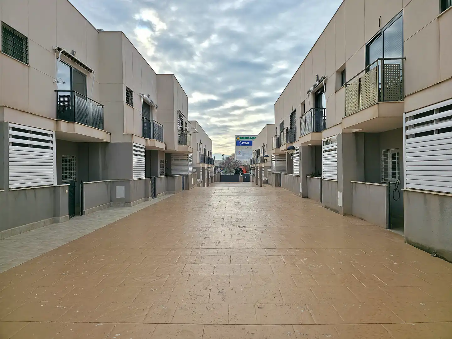 Exterior view of Detached homes for sale in San Vicente del Raspeig / Sant Vicent del Raspeig  with Air Conditioner, Heating and Private garden