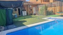 Swimming pool of House or chalet for sale in Cedillo del Condado  with Air Conditioner and Swimming Pool