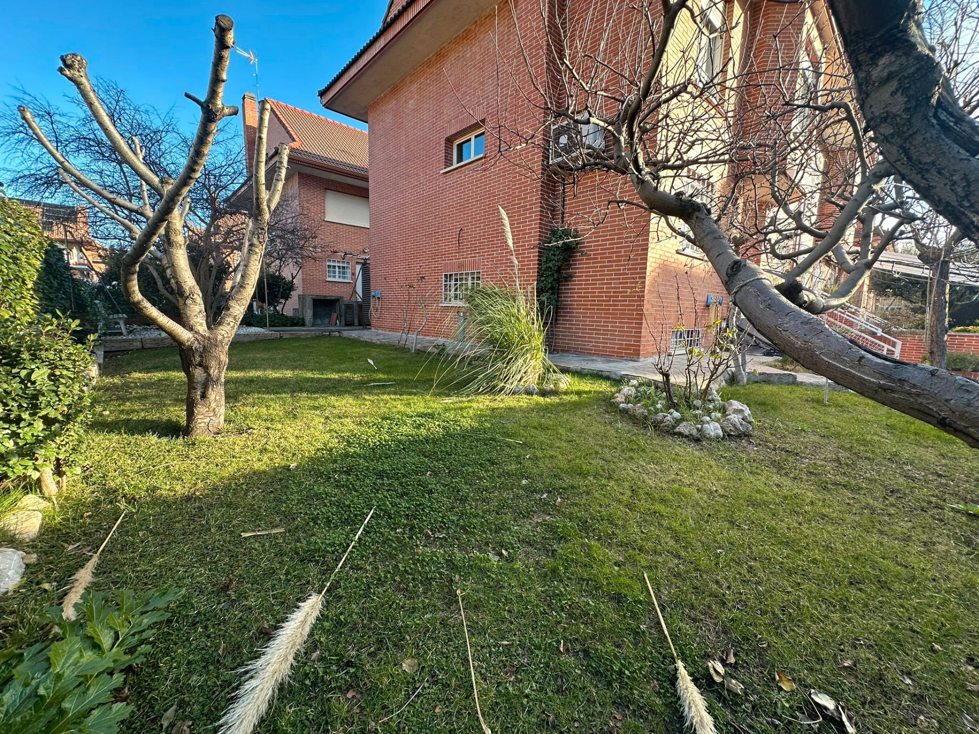 Exterior view of House or chalet for sale in Parla  with Air Conditioner, Heating and Private garden