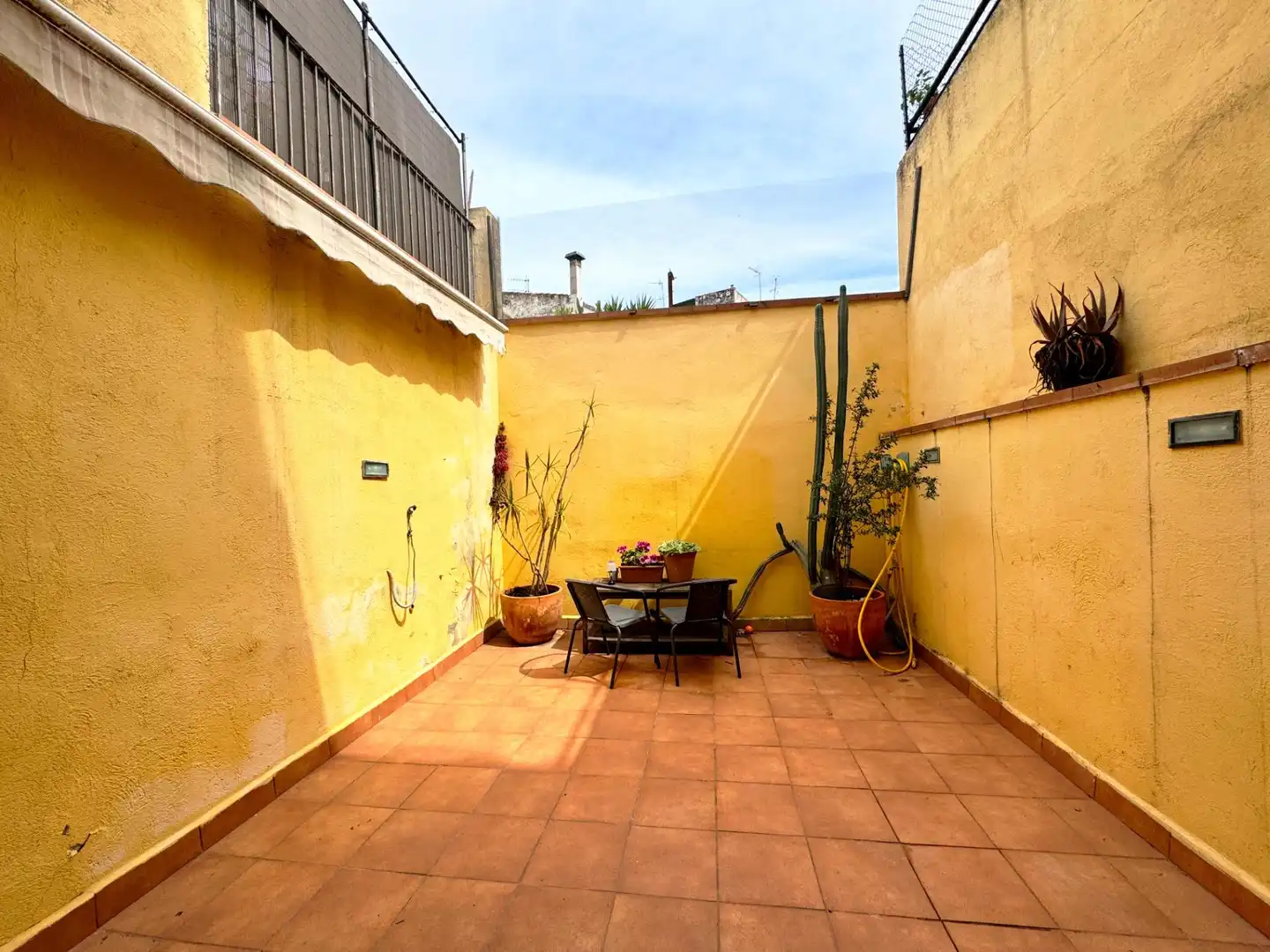 Terrassa de Casa adosada en venda en Vilanova i la Geltrú amb Aire condicionat, Terrassa i Balcó