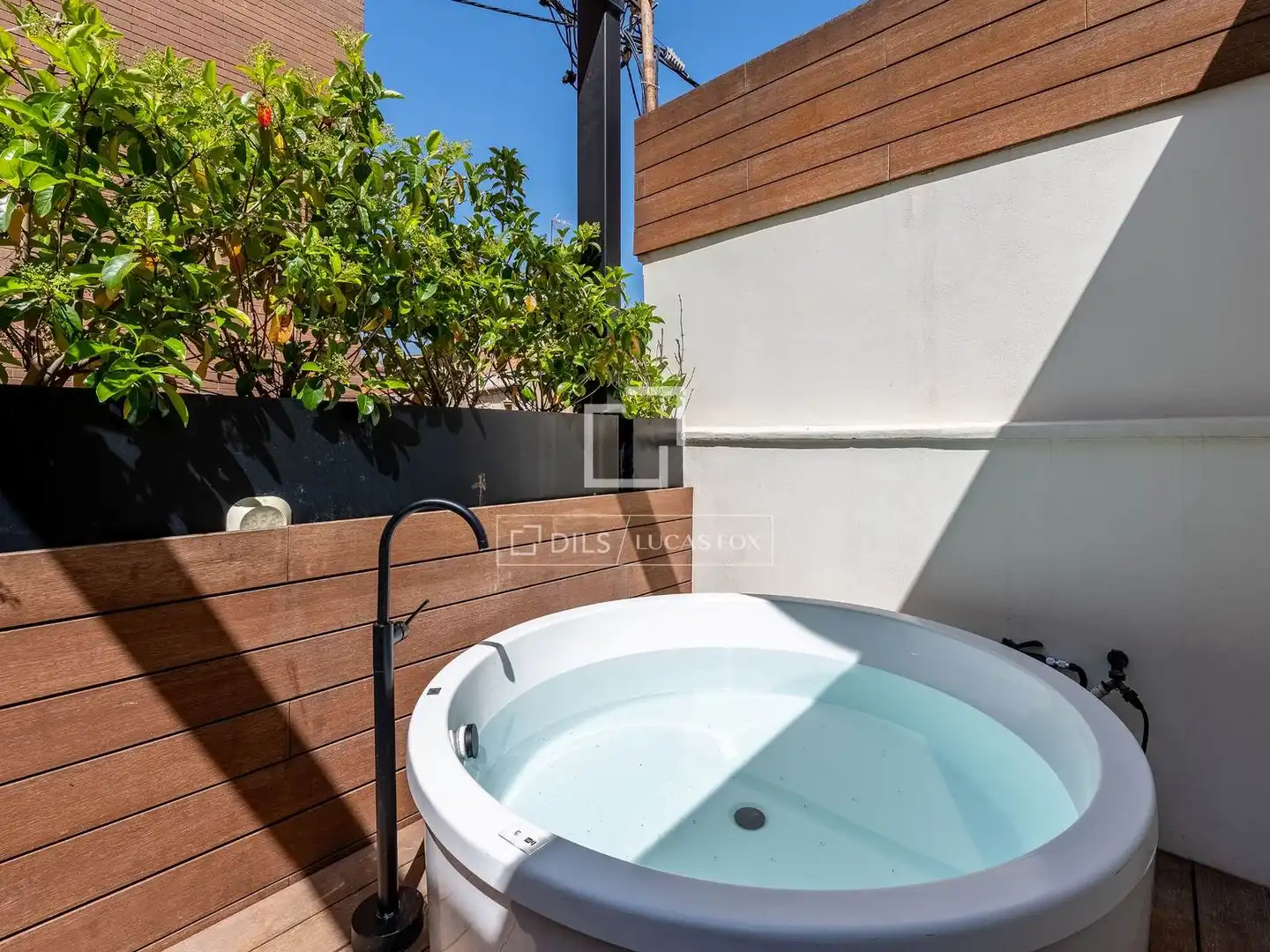 Terraza de Casa o chalet en venta en Cornellà de Llobregat con Aire acondicionado, Terraza y Balcón