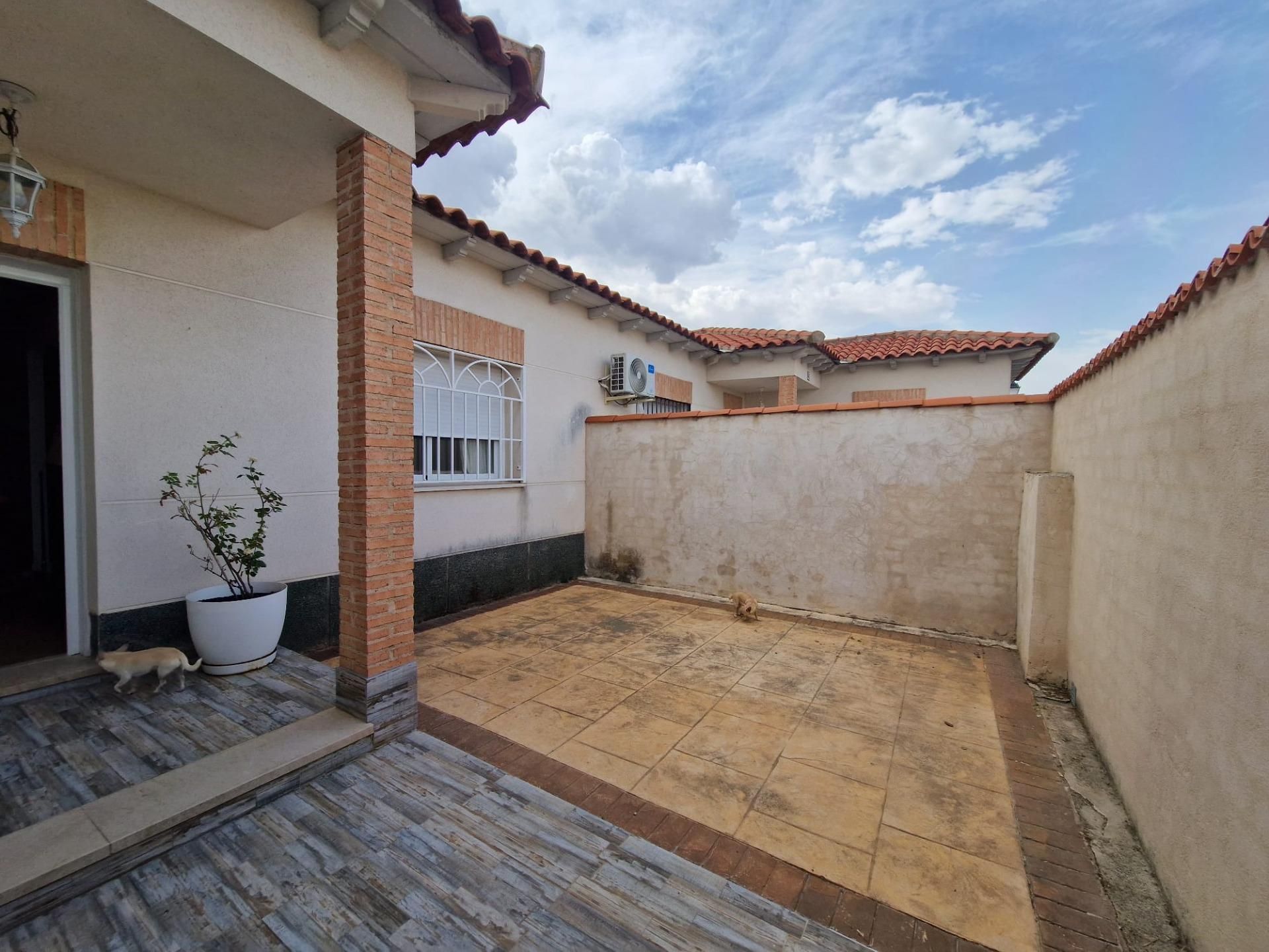 Exterior view of Single-family semi-detached for sale in Carmena  with Heating and Swimming Pool