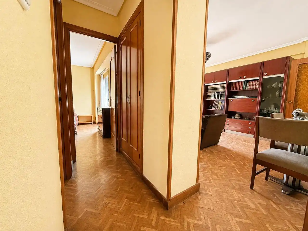 Piso en venta en Madrid con Parquet y Terraza