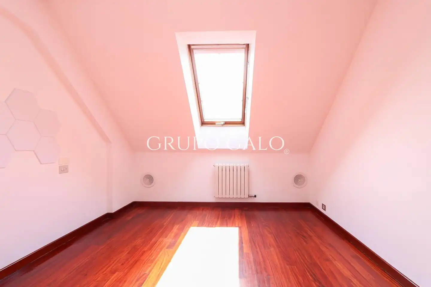 Dormitori de Dúplex de lloguer en Vigo  amb Calefacció i Parquet
