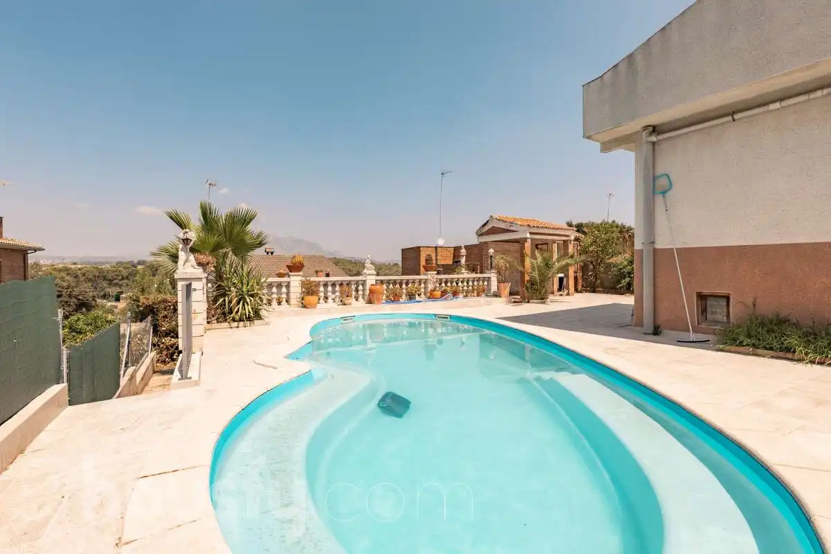 Casa amb piscina en venda a Carrer Sardana ., imagen 27