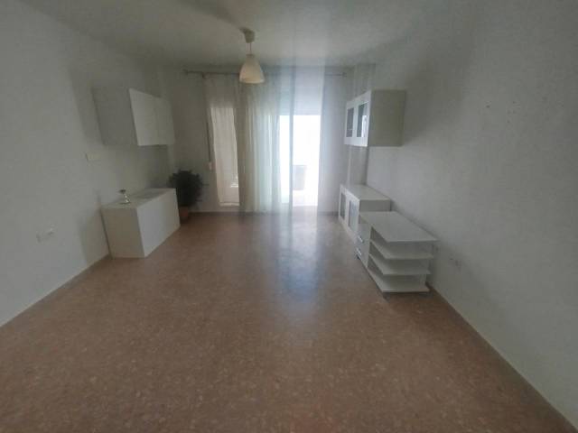 Planta baja en Venta en Partida Benadresa P 37 en Ciutat del Transport - La Salera