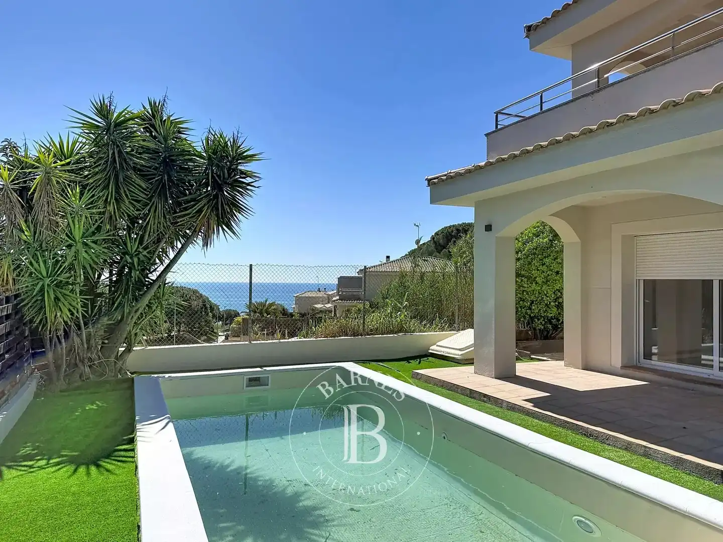 Garden of Houses for sale in Sant Pol de Mar  with Air Conditioner, Heating and Swimming Pool
