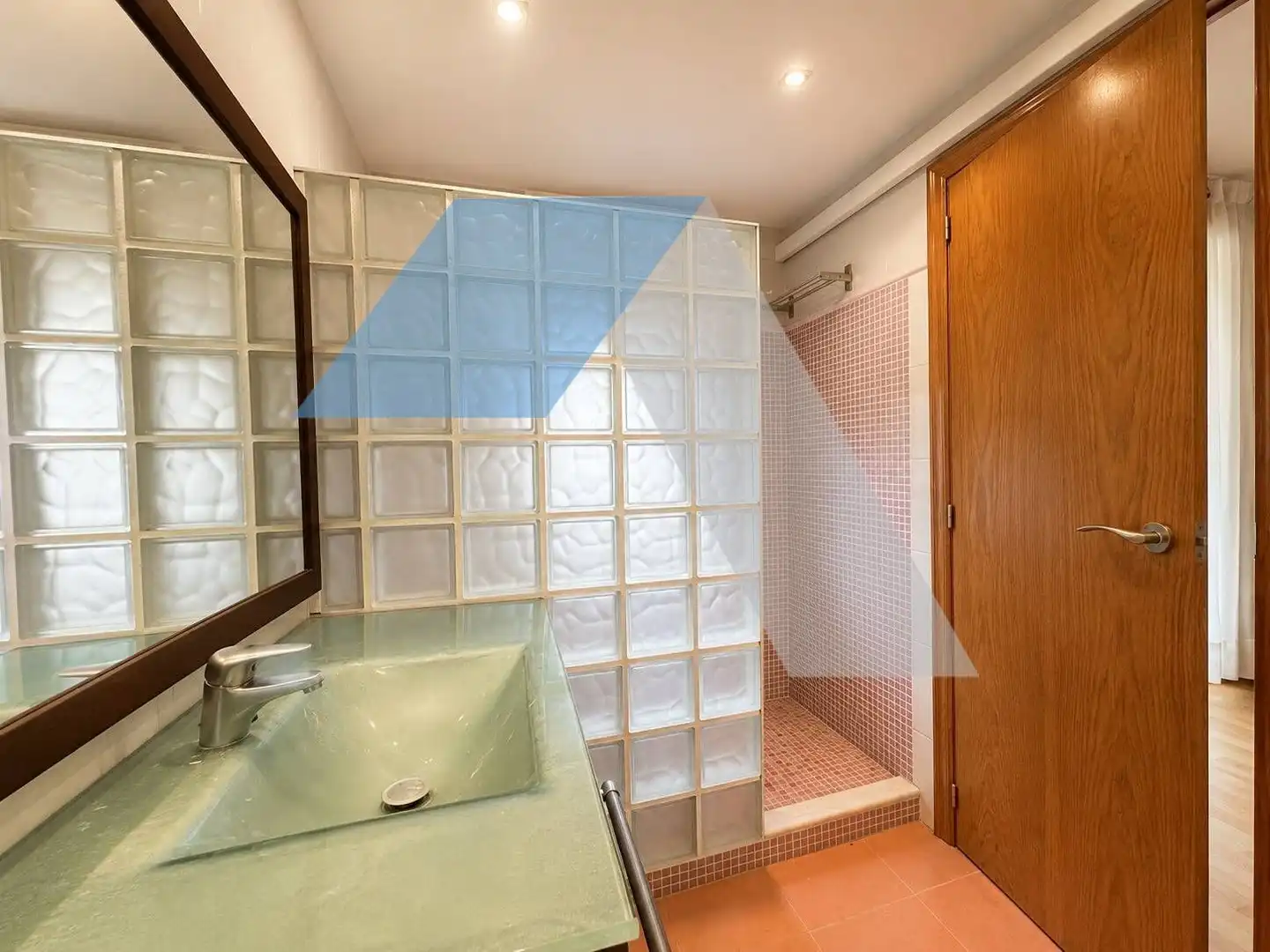 Badezimmer von Wohnungen zum Verkauf in San Vicente del Raspeig / Sant Vicent del Raspeig mit Klimaanlage, Terrasse und Möbliert