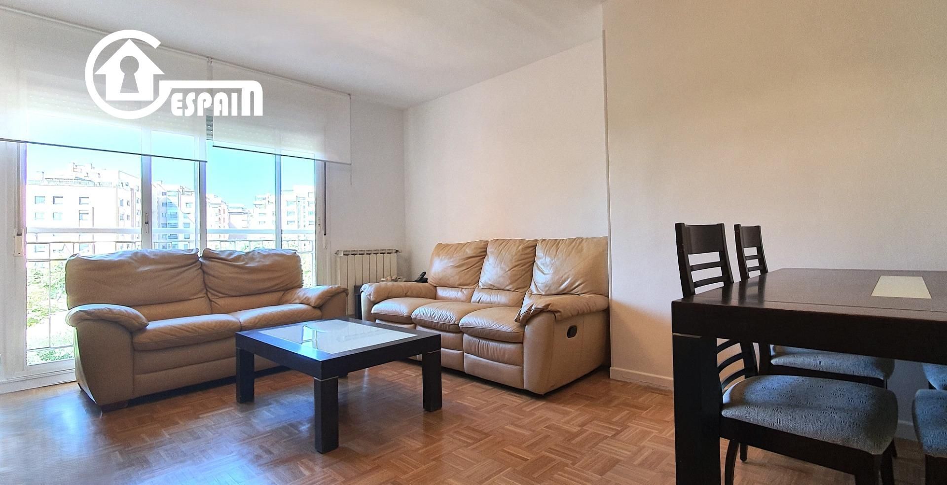 Sala d'estar de Pis de lloguer en  Madrid Capital amb Aire condicionat, Calefacció i Parquet