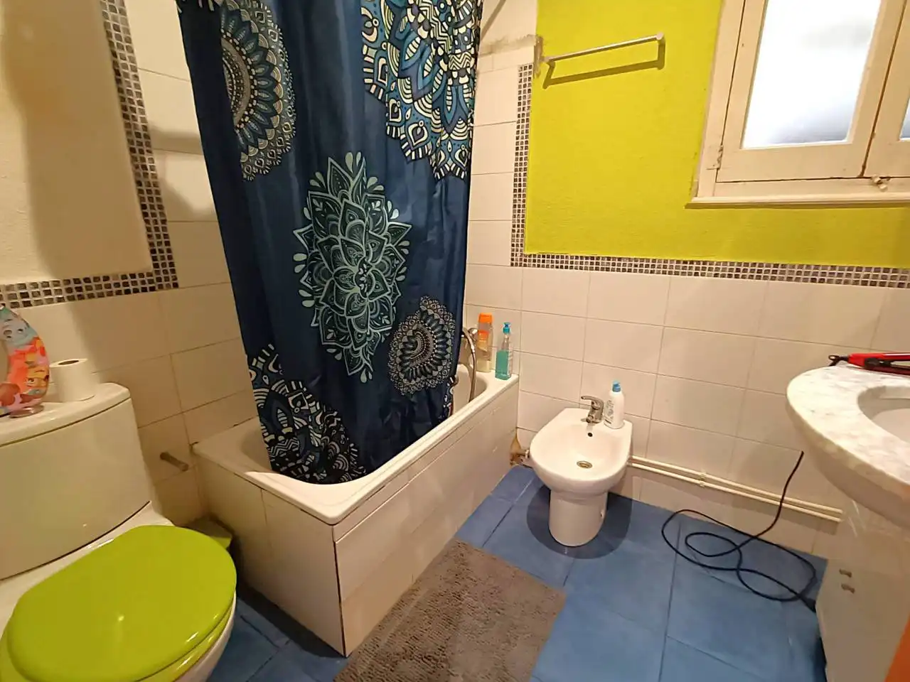Baño de Piso en venta en Vic con Calefacción, Parquet y Terraza