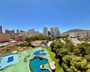 Vista exterior de Apartament en venda en Villajoyosa / La Vila Joiosa amb Terrassa i Piscina comunitària