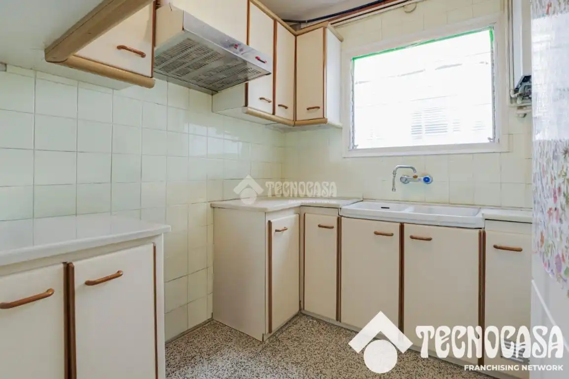 Cuina de Pis en venda en Badalona amb Aire condicionat, Calefacció i Parquet