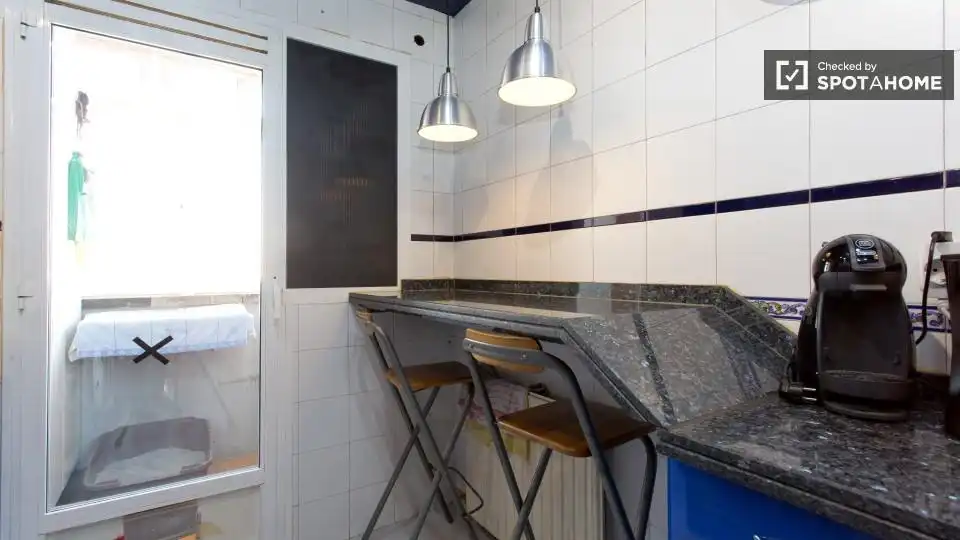 Habitación en Almenara -Ventilla