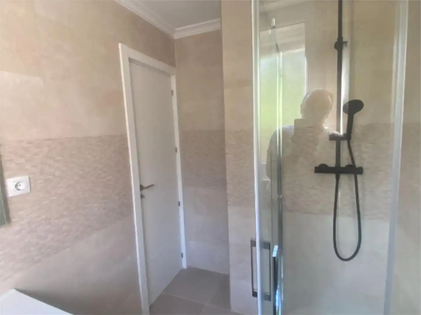 Badezimmer von Wohnung zum Verkauf in Camargo mit Privatgarten