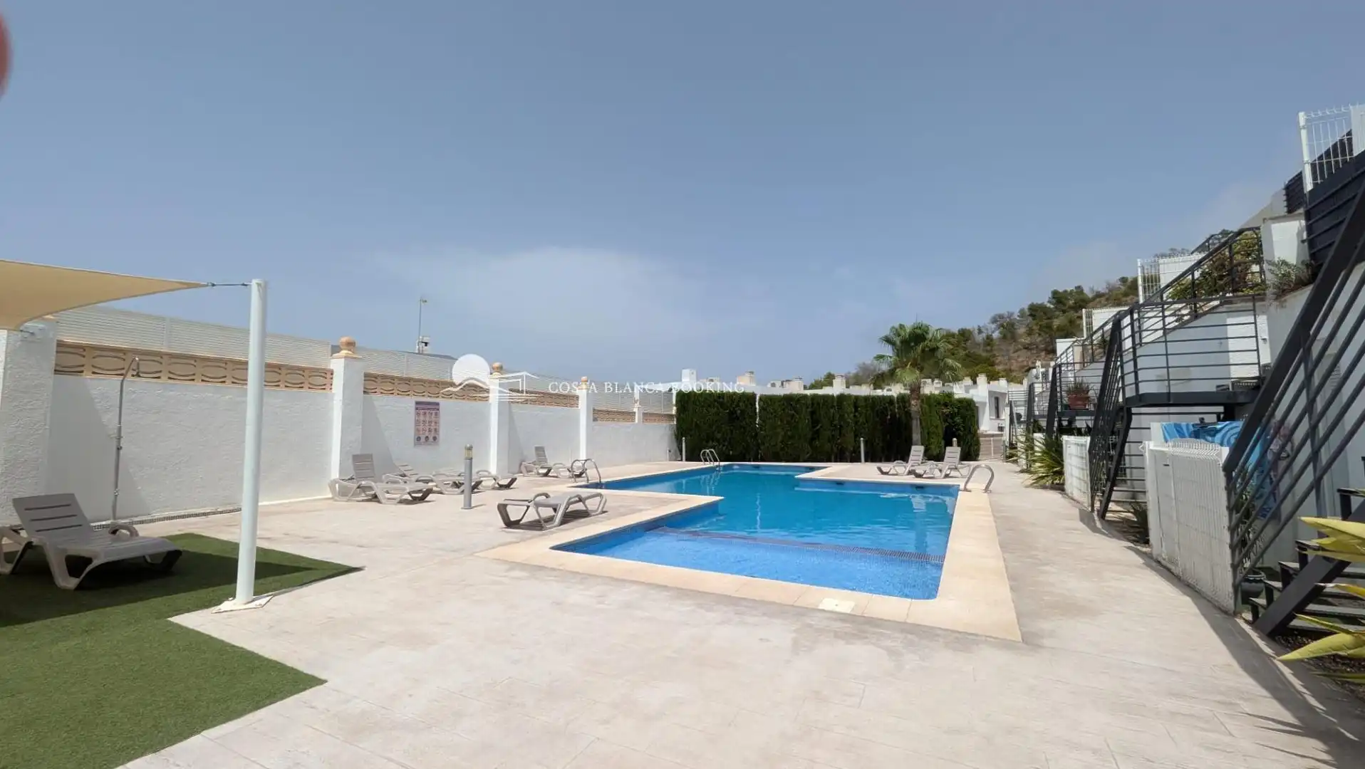 Piscina de Casa adosada en venda en L'Alfàs del Pi amb Piscina comunitària