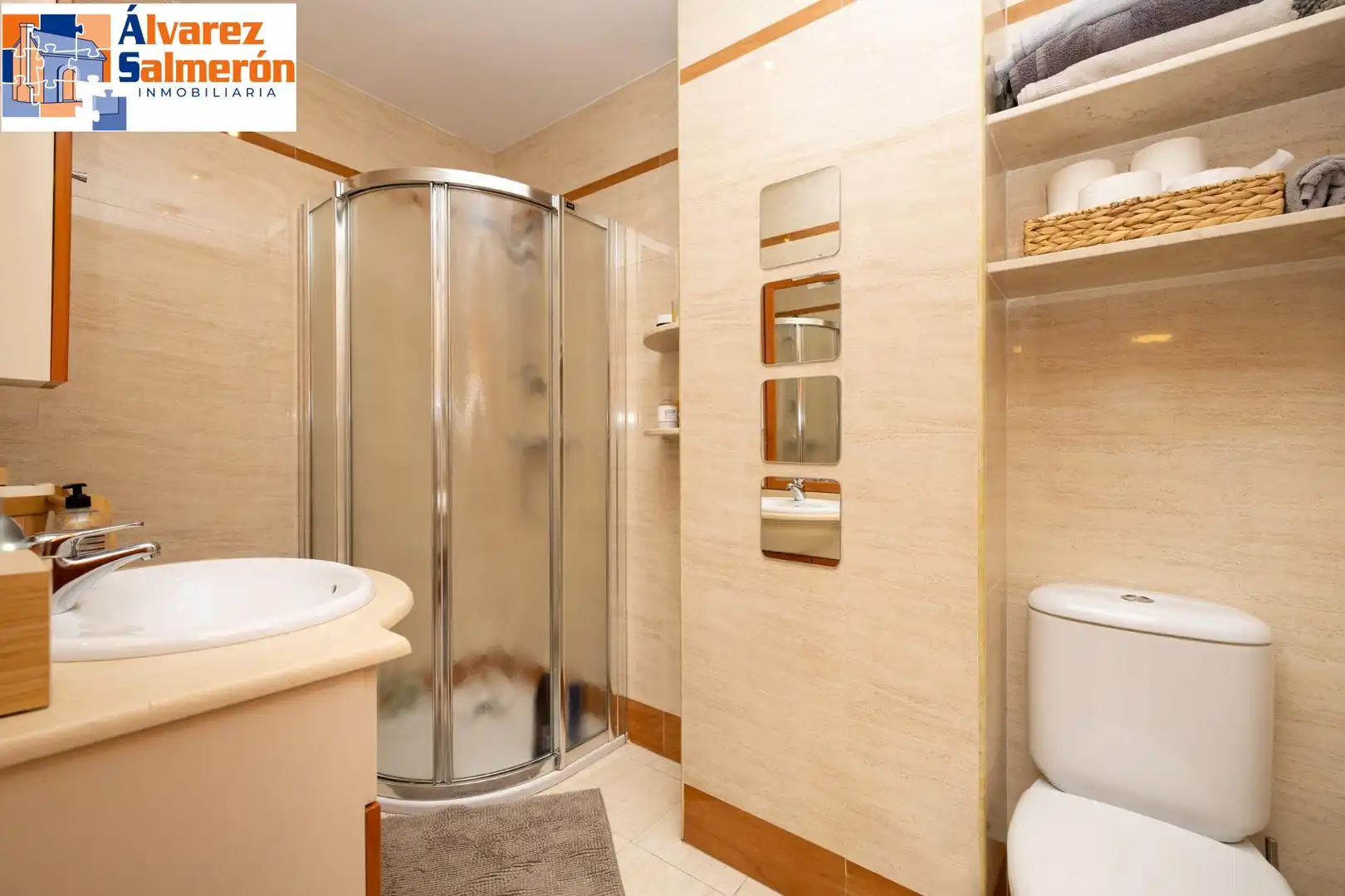 Bathroom of Flat for sale in Ronda