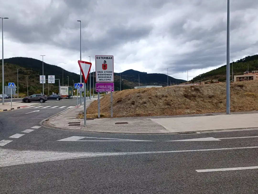 Exterior view of Industrial land for sale in Huarte / Uharte