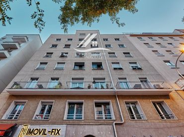 Pis amb ascensor en venda a Calle del Alcalde Sainz De Baranda