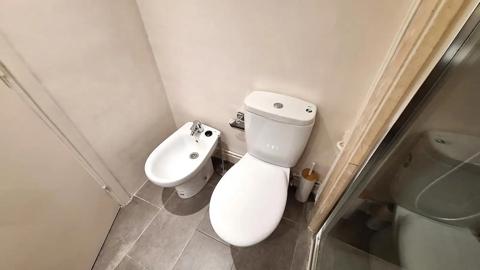 Bathroom of Flat for rent in Eixample