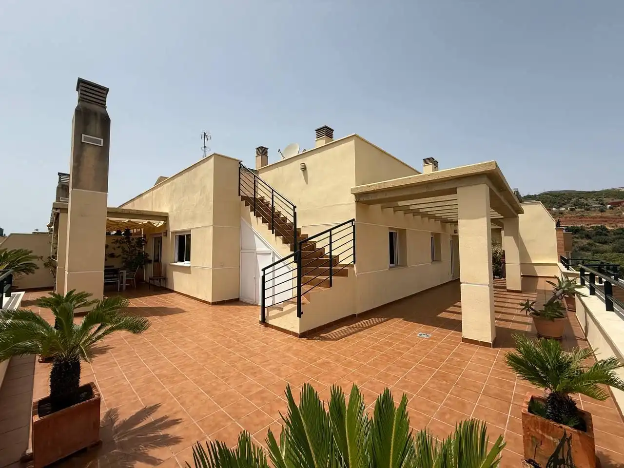 Penthouse with pool for sale in C/ Pasaje Mendelssohn 4, imagen 4