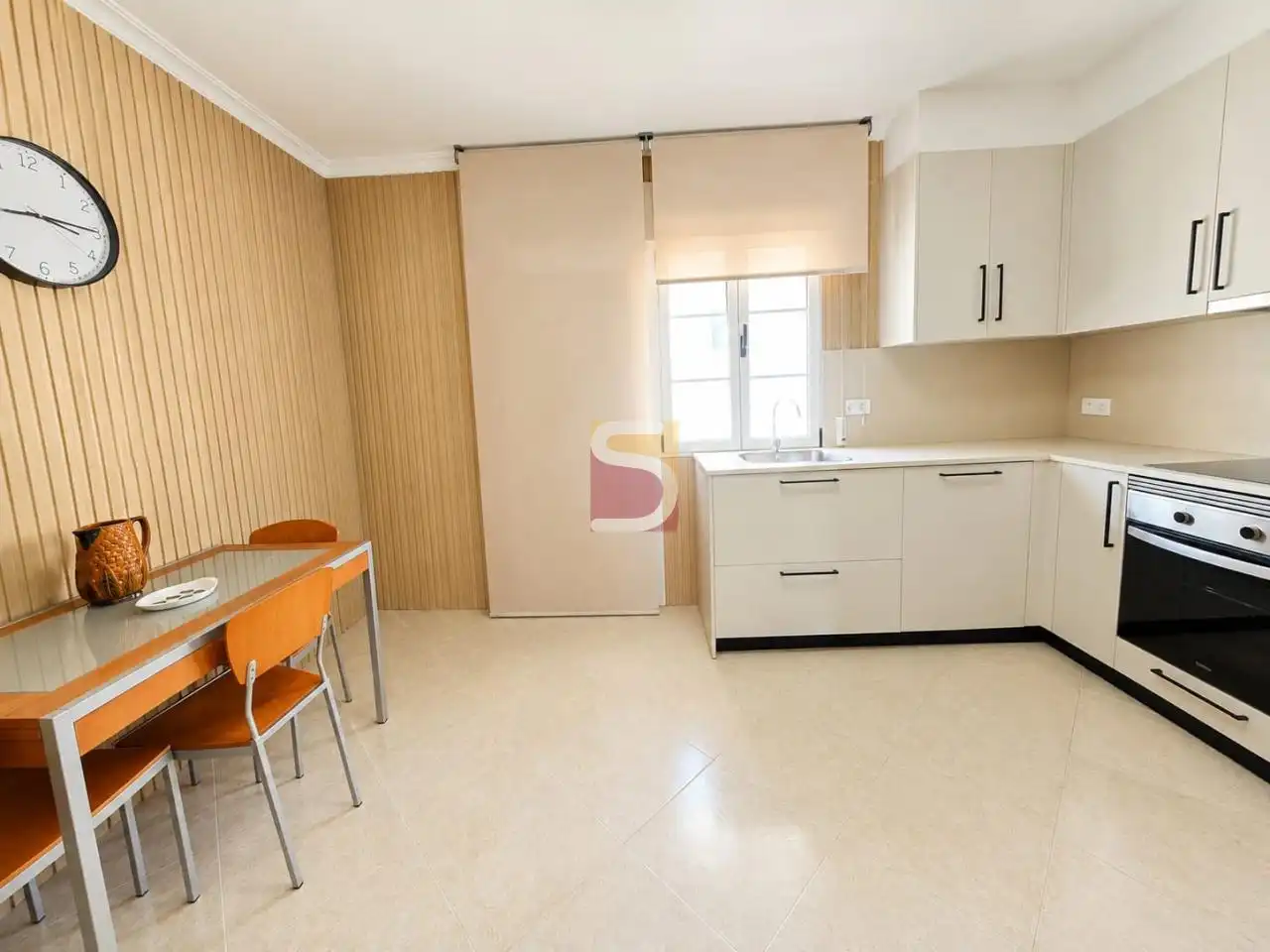 Cocina de Piso de alquiler en Nigrán con Calefacción, Terraza y Amueblado