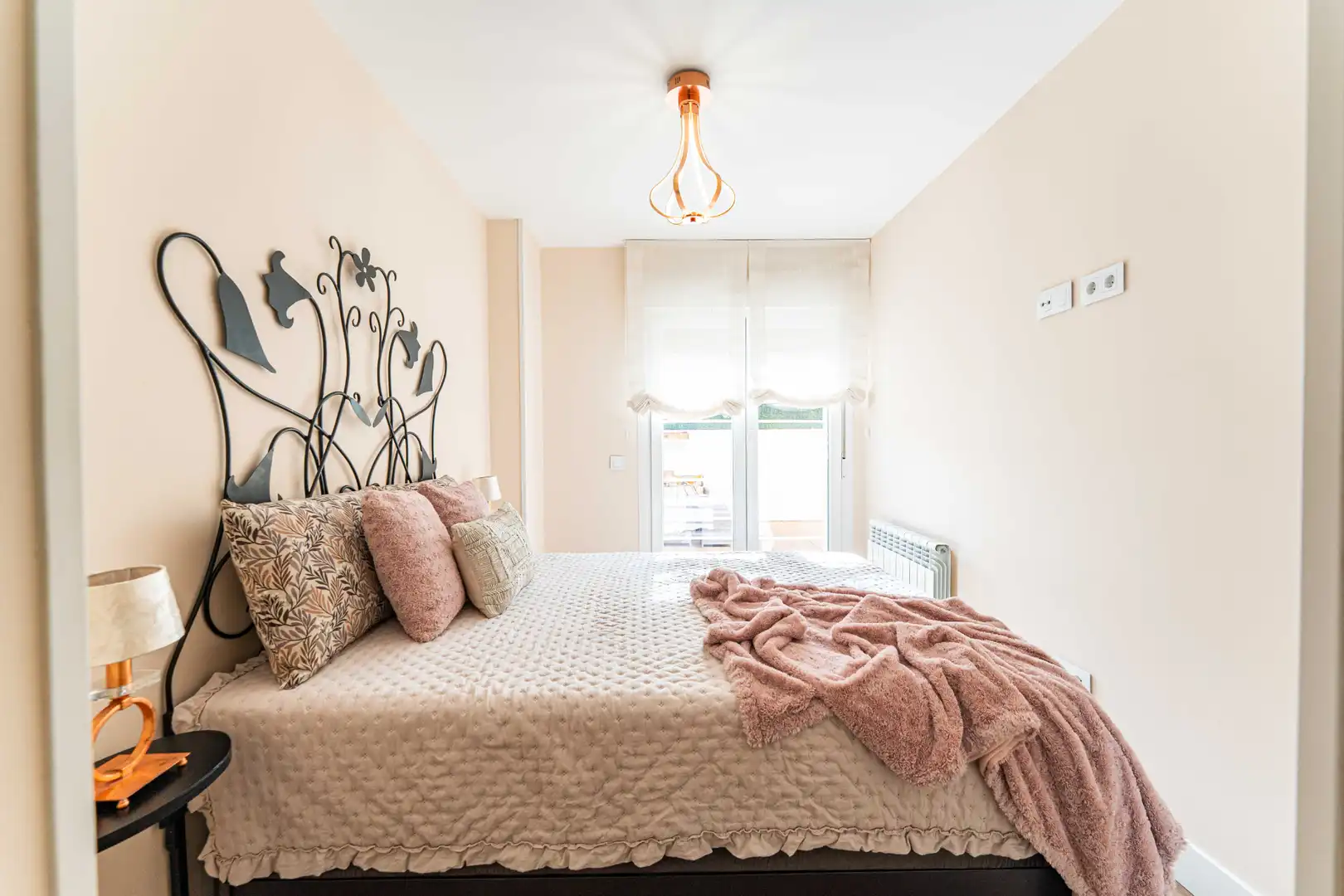 Bedroom of Ground floor for sale in Arroyomolinos (Madrid)  with Air Conditioner, Heating and Private garden