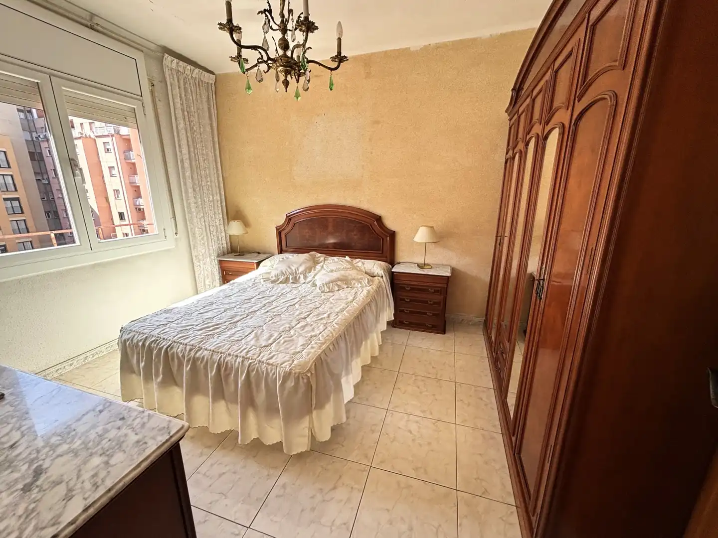 Habitación de Piso en venta en Barcelona con Balcón